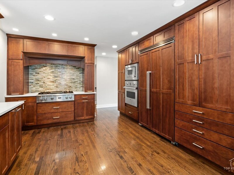 19 Big Oak Lane Riverwoods IL 60015
