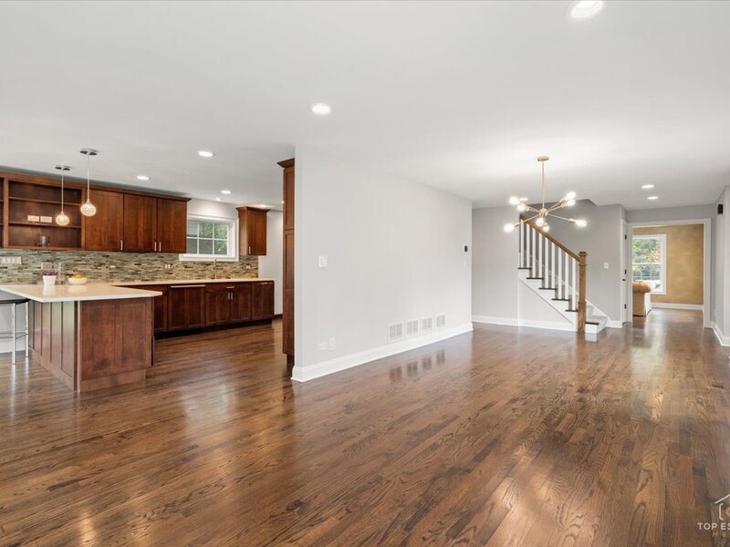 19 Big Oak Lane Riverwoods IL 60015