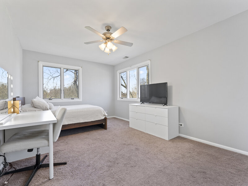 161 W Greenfield Avenue Lombard IL 60148