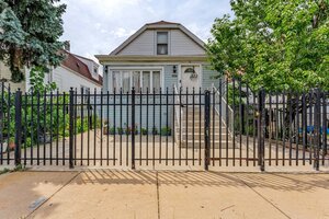 Photo of 5730 S Washtenaw Avenue Chicago IL 60629