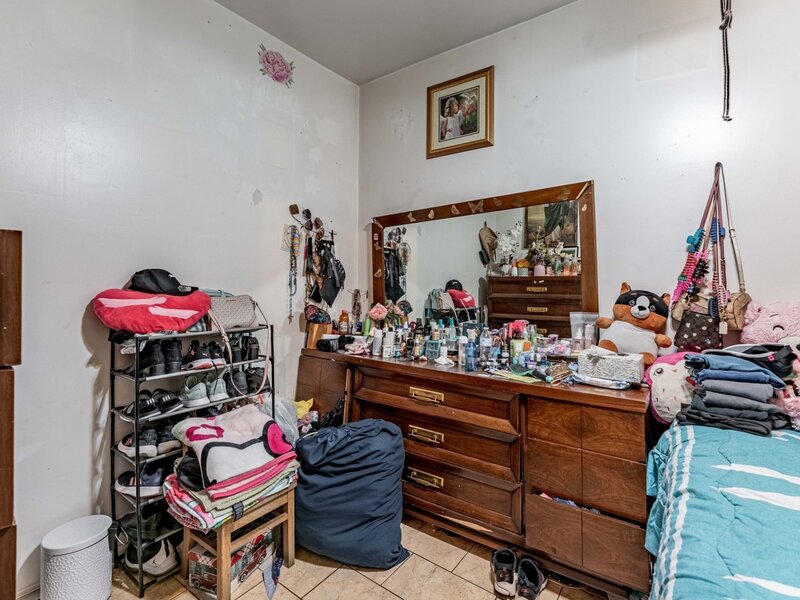 5730 S Washtenaw Avenue Chicago IL 60629