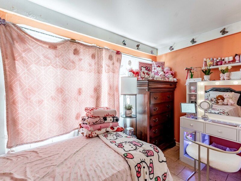 5730 S Washtenaw Avenue Chicago IL 60629