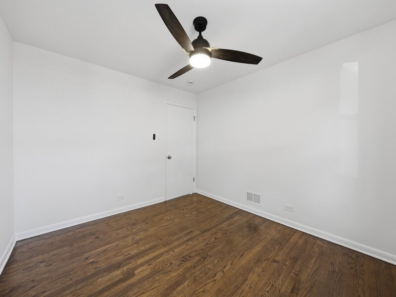 654 W 111th Street Chicago IL 60628