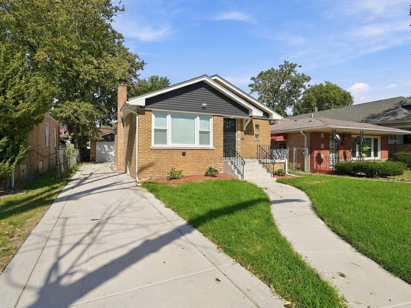 654 W 111th Street Chicago IL 60628