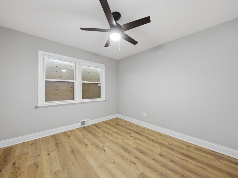654 W 111th Street Chicago IL 60628