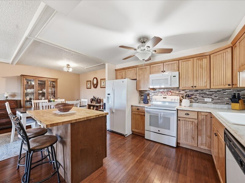 13200 W Heiden Circle Lake Bluff IL 60044