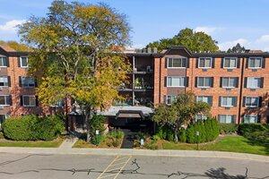 Photo of 1207 S Old Wilke Road Arlington Heights IL 60005 Unit 210