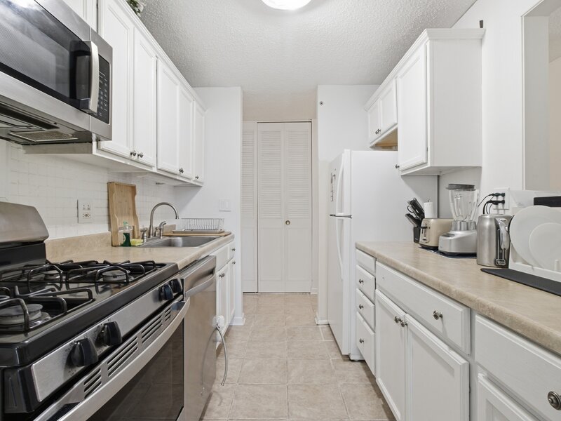 1207 S Old Wilke Road Arlington Heights IL 60005