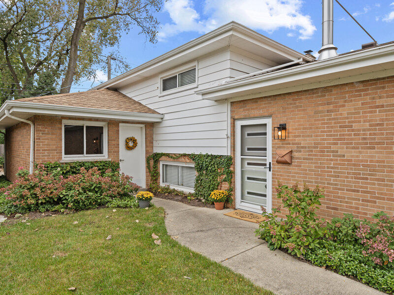 248 Glenview Road Glenview IL 60025