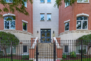 Photo of 2625 N Ashland Avenue Chicago IL 60614 Unit 1A