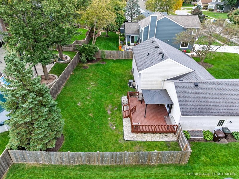 985 Ridgewood Lane Crystal Lake IL 60014