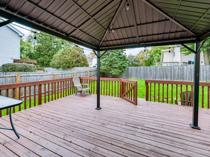 985 Ridgewood Lane Crystal Lake IL 60014