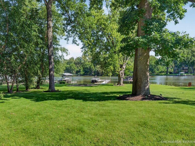 220 Hickory Nut Grove Lane Cary IL 60013