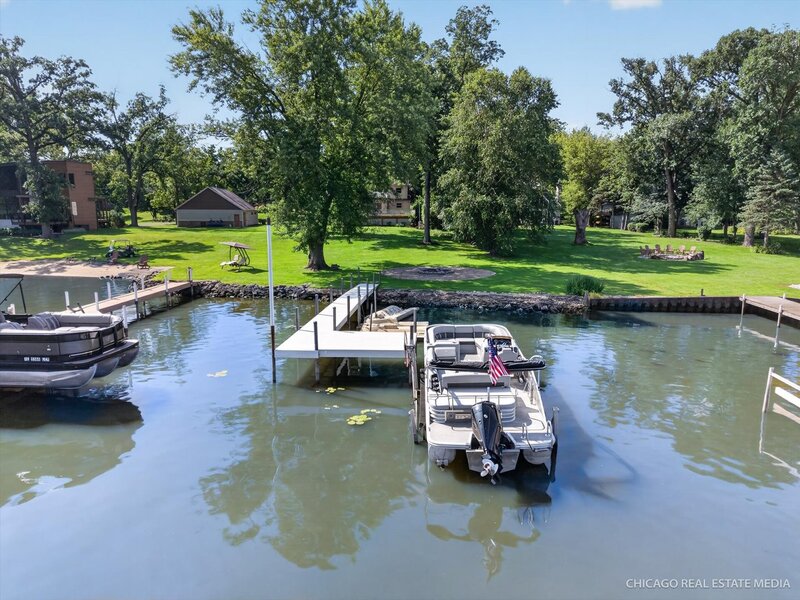 220 Hickory Nut Grove Lane Cary IL 60013