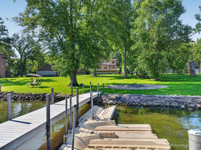 220 Hickory Nut Grove Lane Cary IL 60013