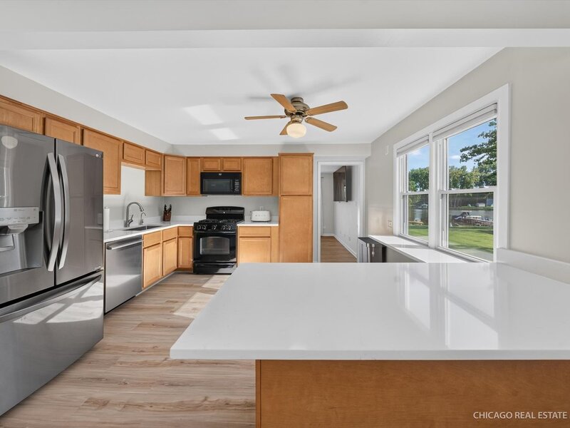 220 Hickory Nut Grove Lane Cary IL 60013