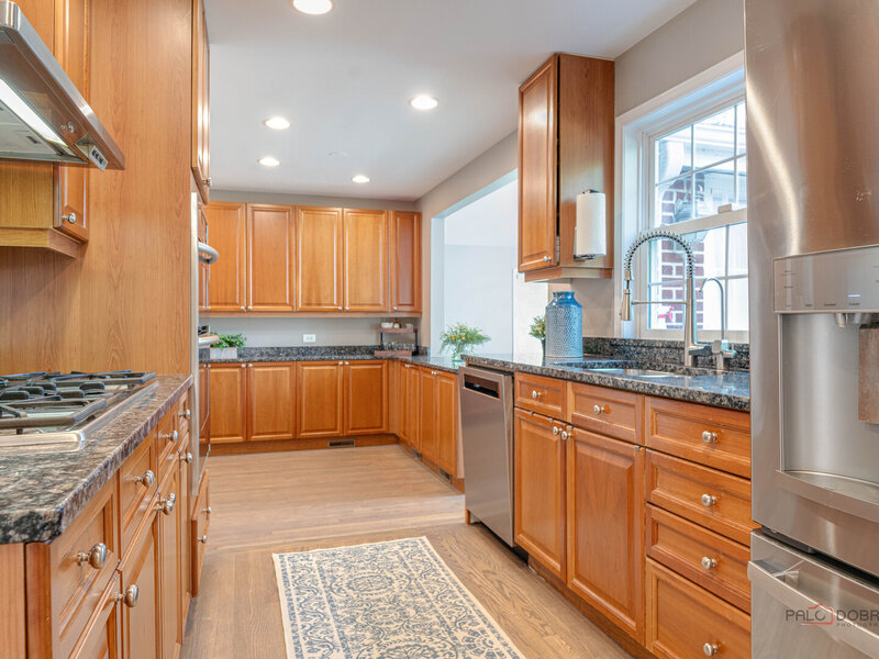 1118 Gordon Terrace Deerfield IL 60015