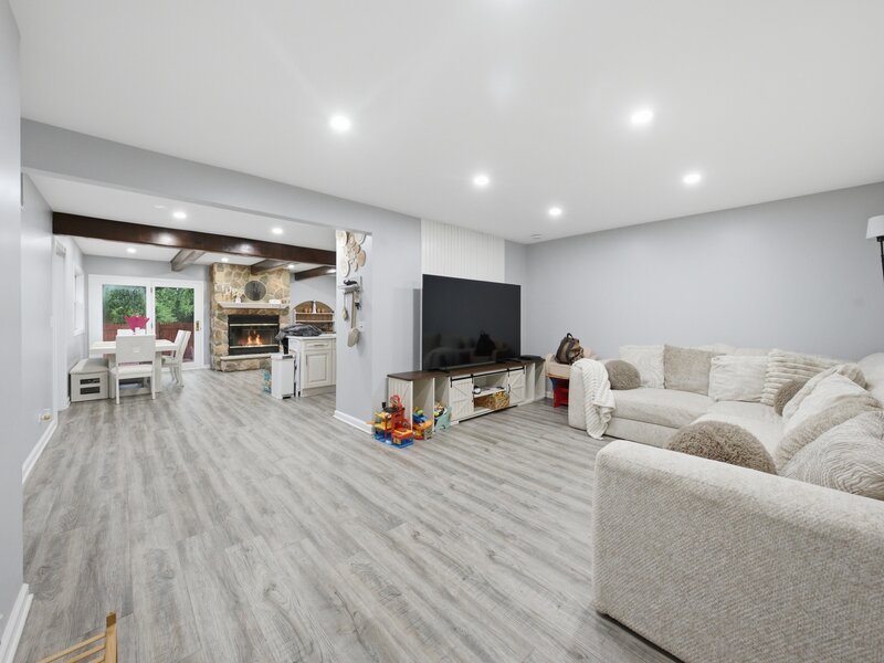 165 Arrowhead Lane Bolingbrook IL 60440
