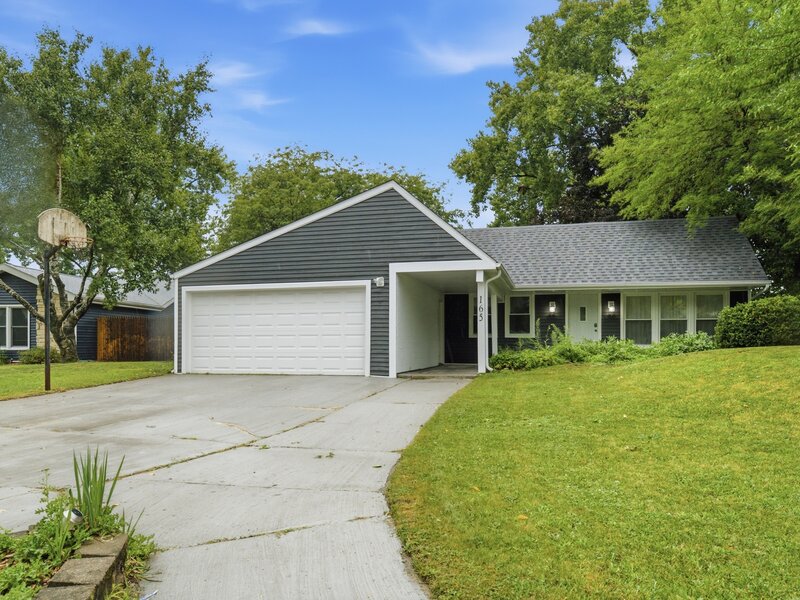 165 Arrowhead Lane Bolingbrook IL 60440