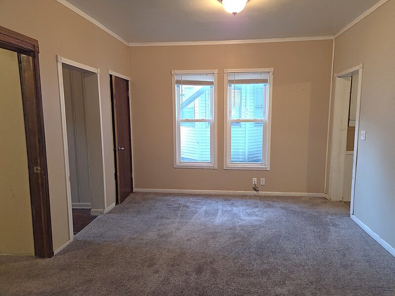 1824 W 6th Street Davenport IA 52802