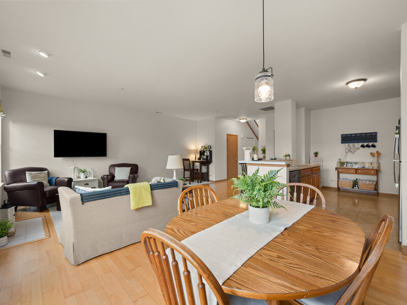 88 Johnson Court North Aurora IL 60542