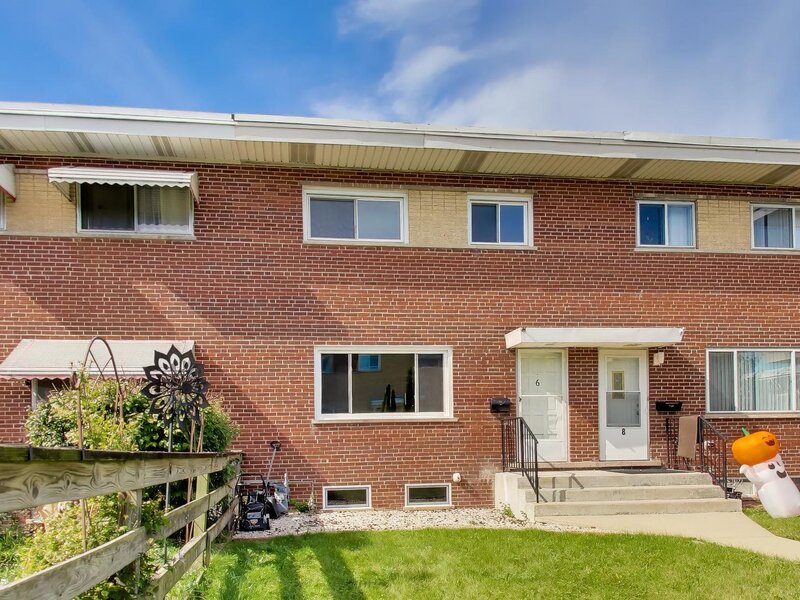 6 E Judith Ann Drive Mount Prospect IL 60056