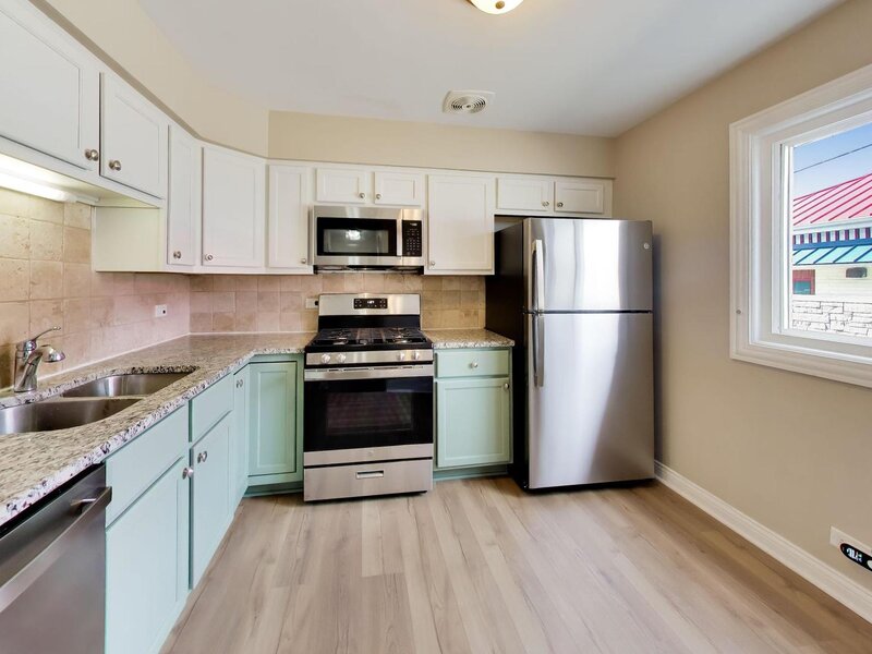 6 E Judith Ann Drive Mount Prospect IL 60056
