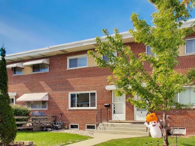 6 E Judith Ann Drive Mount Prospect IL 60056