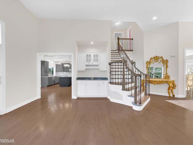 7160 Brae Court Gurnee IL 60031