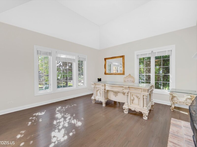 7160 Brae Court Gurnee IL 60031