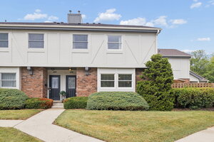 Photo of 106 Queens Cove Barrington IL 60010