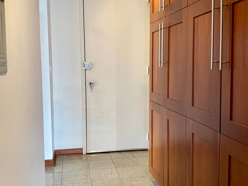 330 W Diversey Parkway Chicago IL 60657