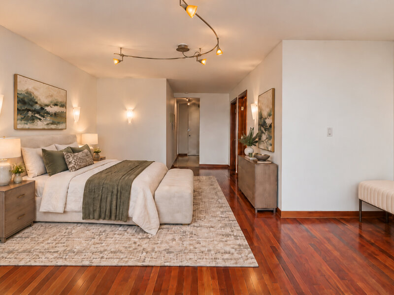 330 W Diversey Parkway Chicago IL 60657