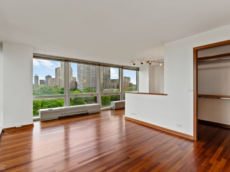 330 W Diversey Parkway Chicago IL 60657