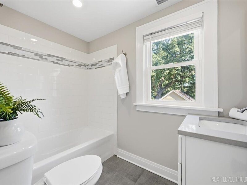 321 Woodward Avenue Geneva IL 60134