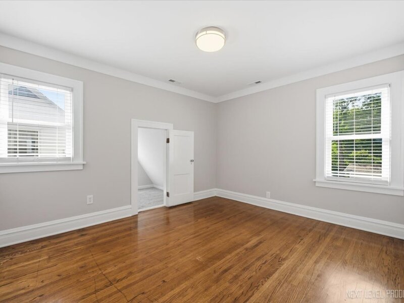 321 Woodward Avenue Geneva IL 60134
