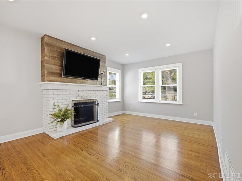 321 Woodward Avenue Geneva IL 60134