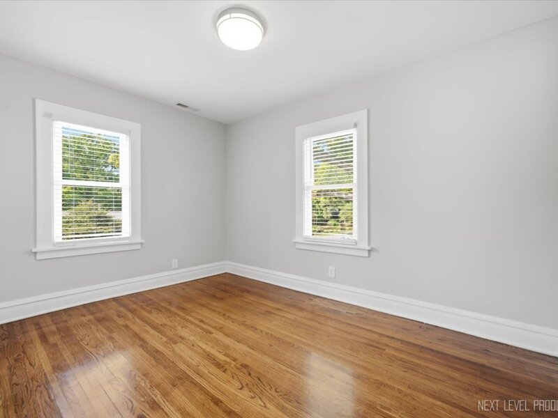 321 Woodward Avenue Geneva IL 60134