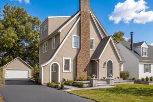 Photo of 321 Woodward Avenue Geneva IL 60134