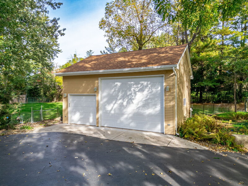 4917 Wayside Drive Mchenry IL 60051