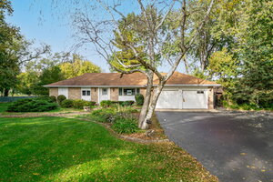 Photo of 4917 Wayside Drive Mchenry IL 60051
