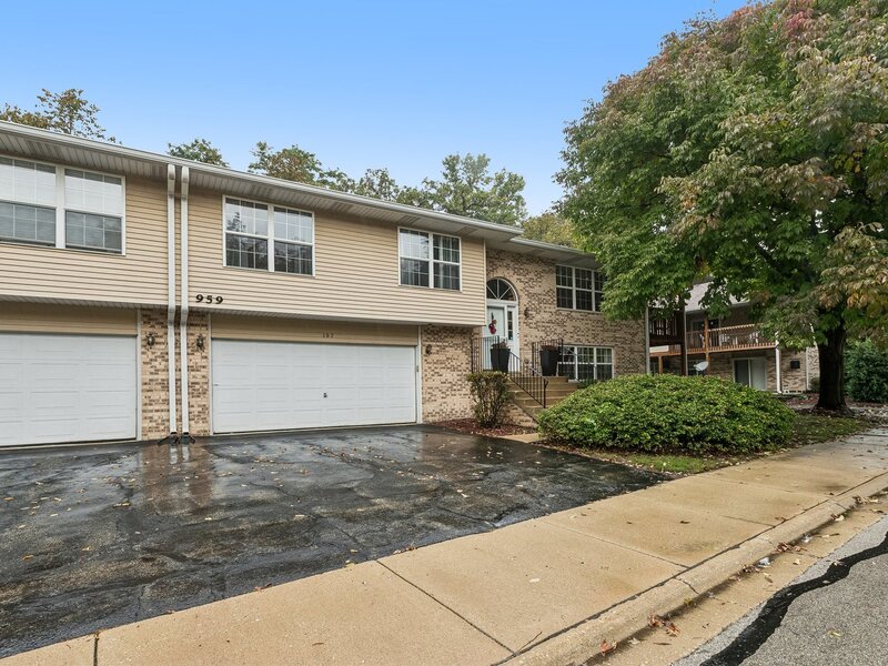959 Elderberry Circle Naperville IL 60563