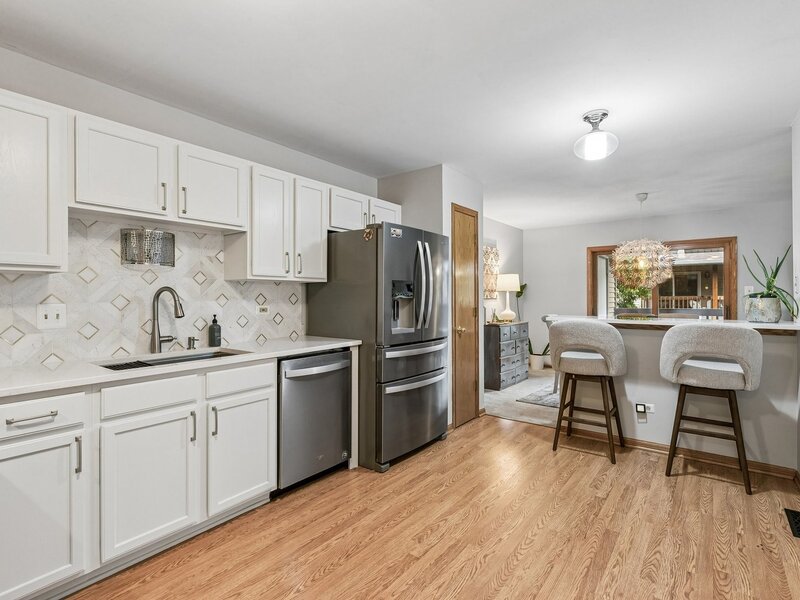 959 Elderberry Circle Naperville IL 60563