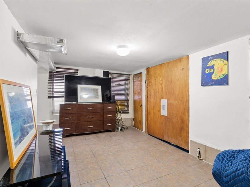 3517 S Damen Avenue Chicago IL 60609