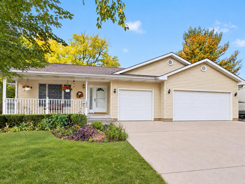 1023 Fox Hollow Dekalb IL 60115