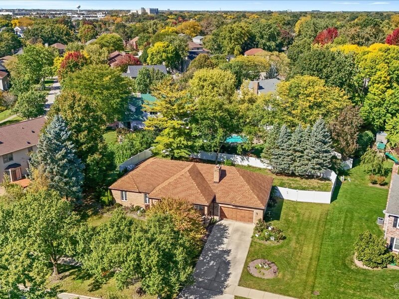 1305 Sequoia Road Naperville IL 60540