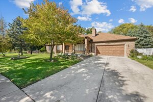 Photo of 1305 Sequoia Road Naperville IL 60540