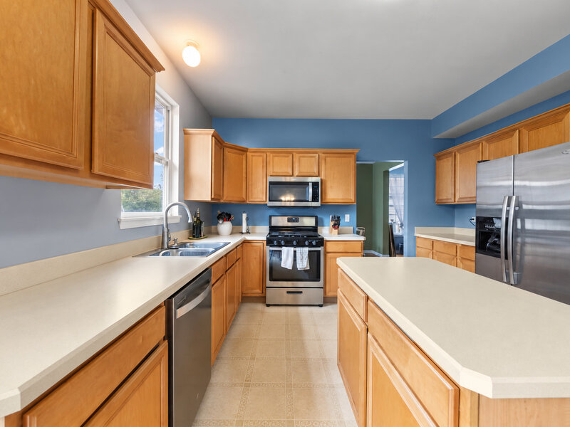 253 Carlton Mews Court Sugar Grove IL 60554