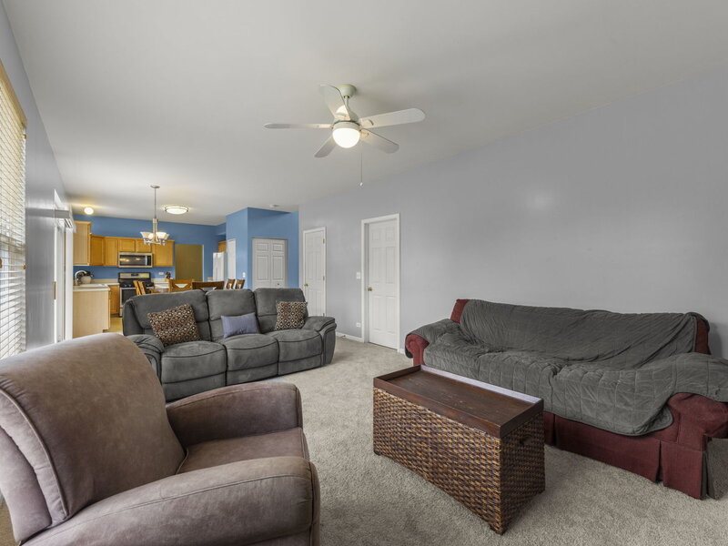 253 Carlton Mews Court Sugar Grove IL 60554