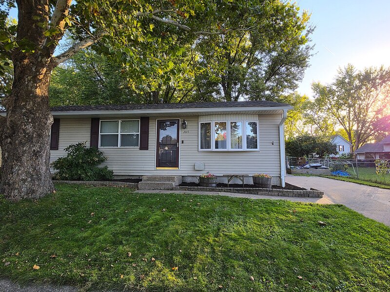 2015 Valley Drive Davenport IA 52806